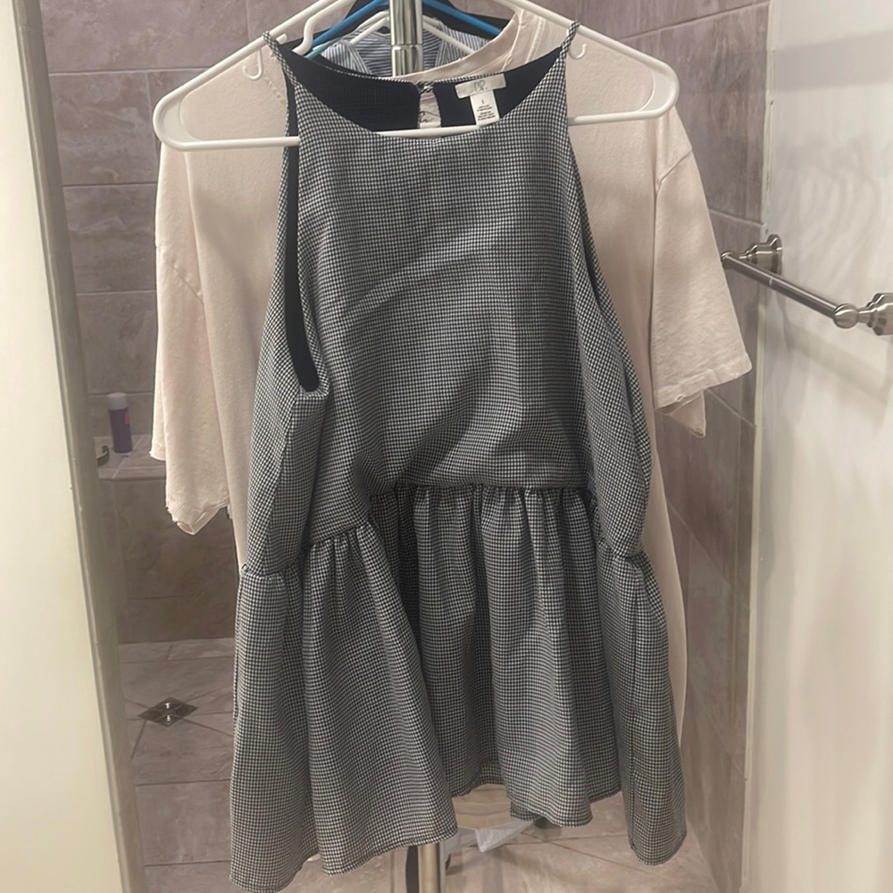 BP sleeveless shirt